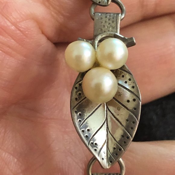 Vintage Ming's Hawaii Sterling Pearl Bracelet - Picture 5 of 9